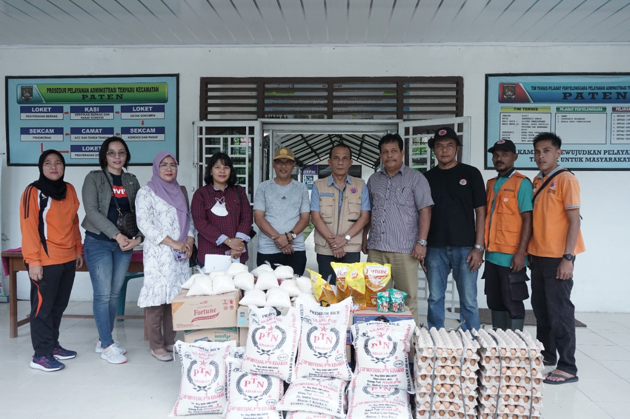 Asisten Pemerintahan dan Kesejahteraan Rakyat Kabupaten Asahan Salurkan Bantuan untuk 2 Kecamatan Terdampak Banjir
