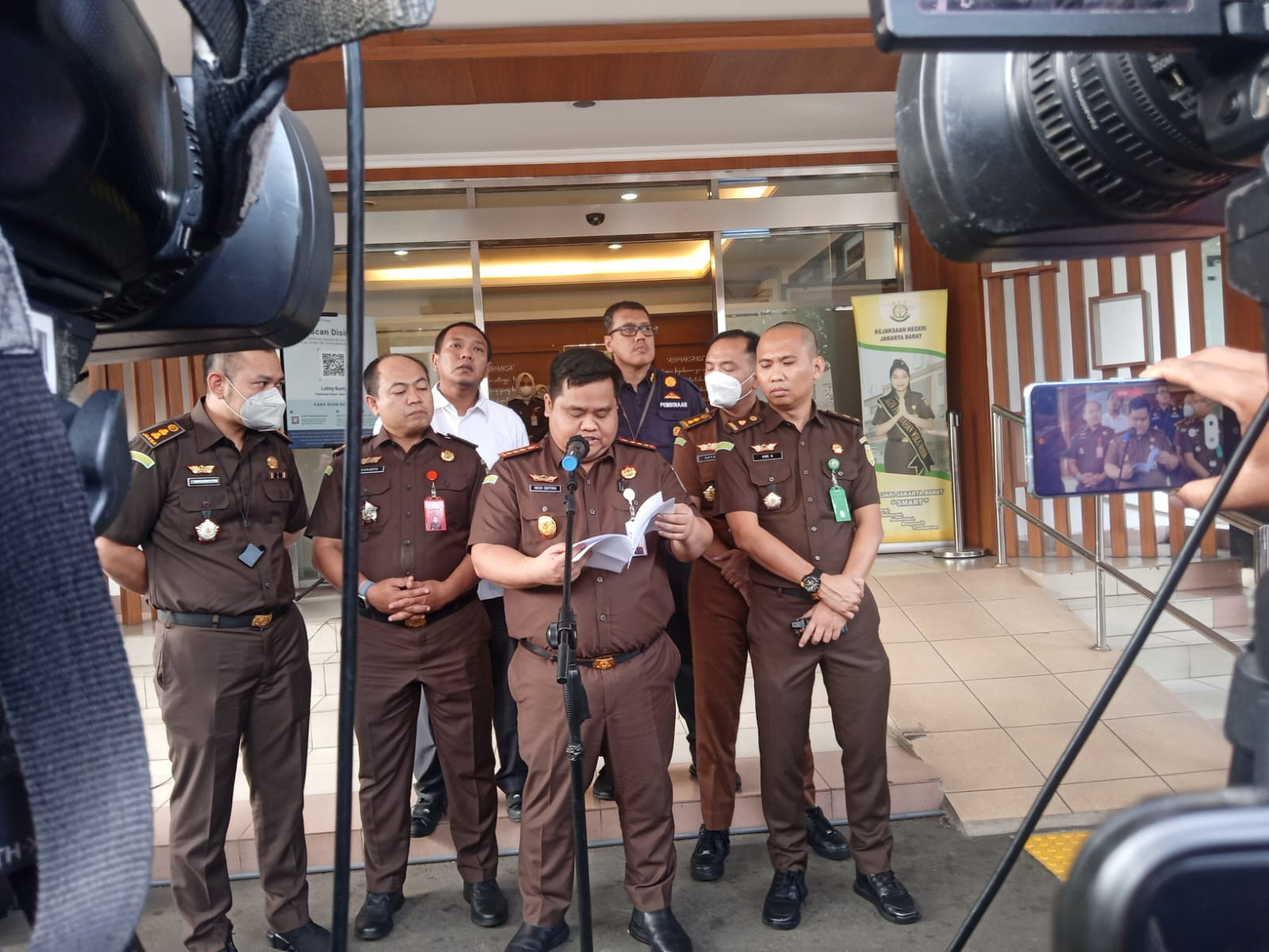 Kejaksaan Negeri Jakarta Barat , Kasus Teddy Minahasa Sudah Layak dilimpahkan ke Pengadilan