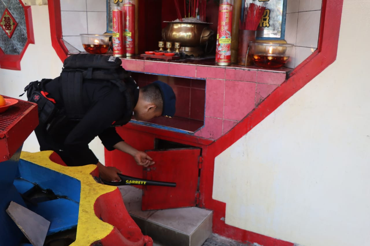 Empat Vihara di Kota Tangerang Disterilisasi Tim Jibom Polda Metro Jaya