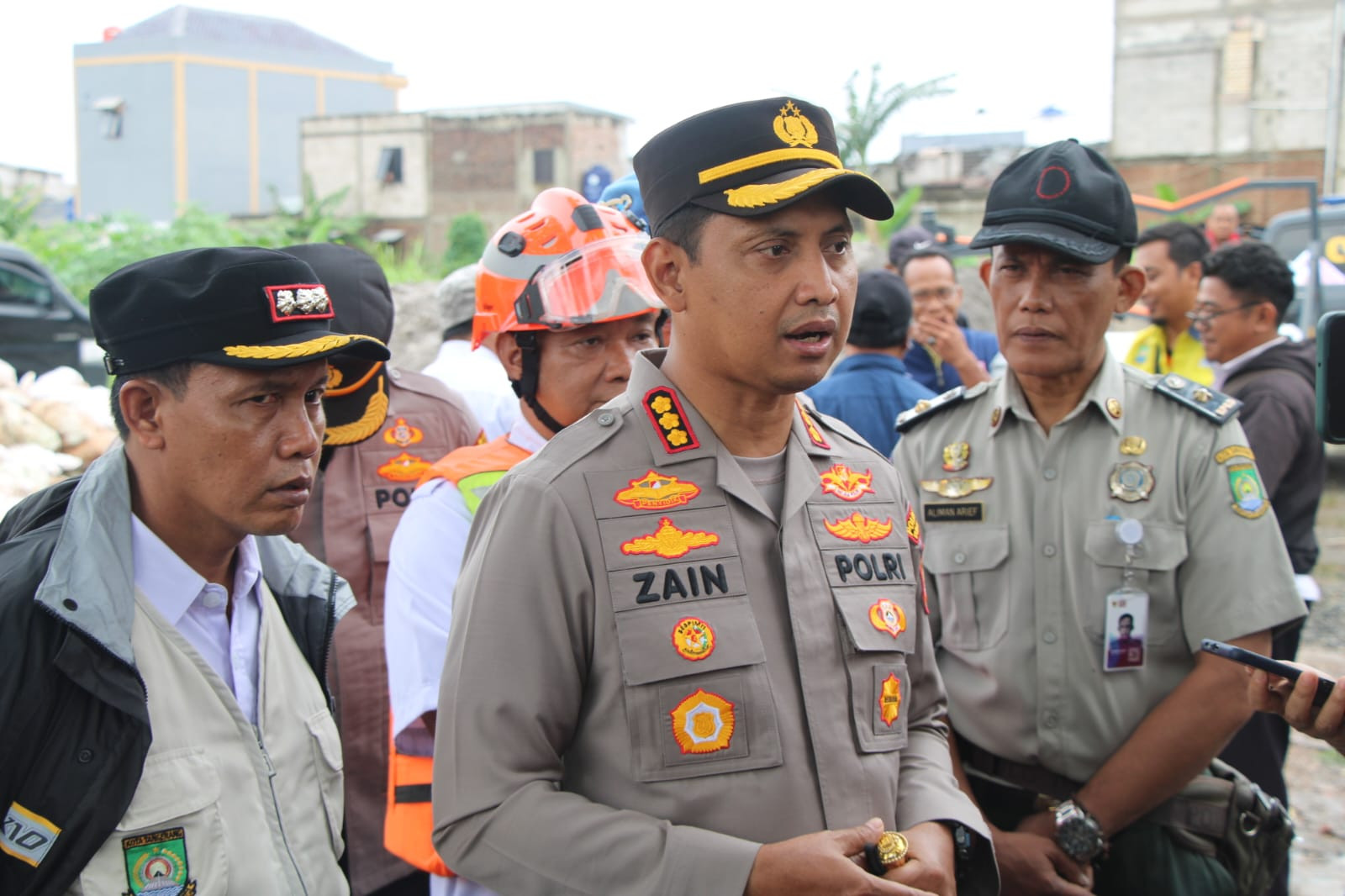 Penanganan Banjir di Periuk, Kapolres Metro Tangerang Kota Cek Lokasi Pengungsian dan Posko Kesehatan