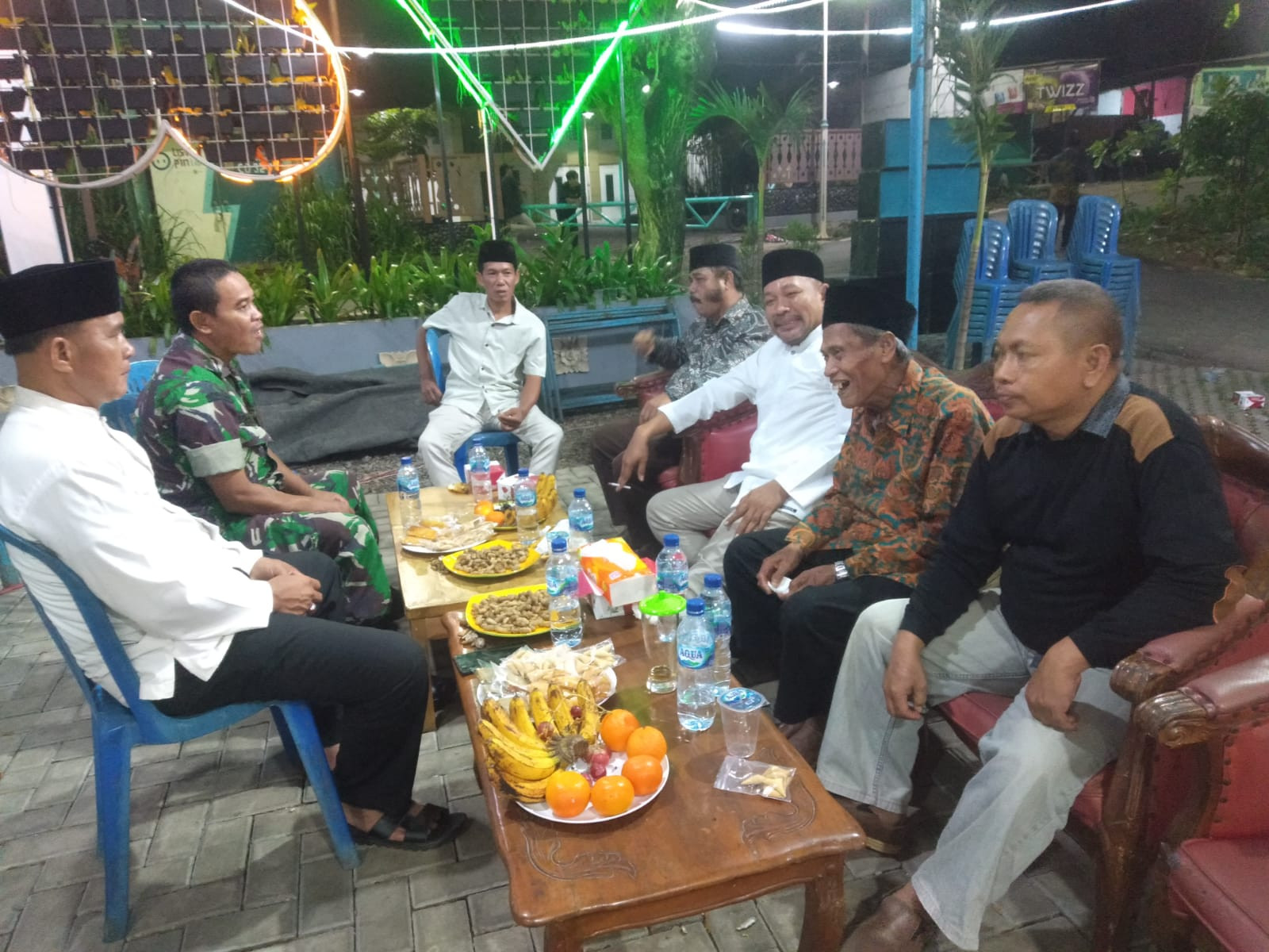 Komsos di Lingkungan RT, Babinsa Ciptakan Lingkungan Aman