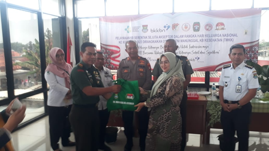 Kodim 0510/Tigaraksa Gelar Kegiatan TNI manunggal KB semester I Tahun 2023