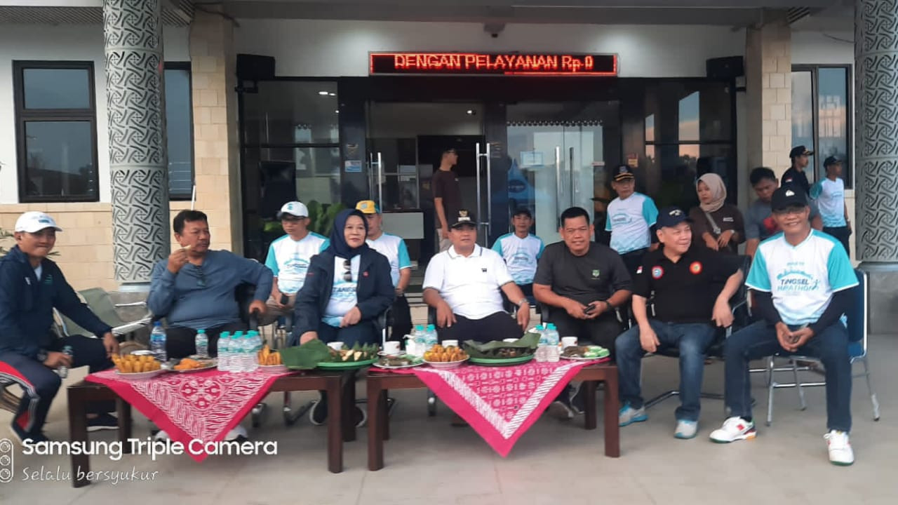 Danramil 08/Pml Dan Muspika Dampingi Walikota Tangsel Lepas Peserta Tangsel Maraton 2023