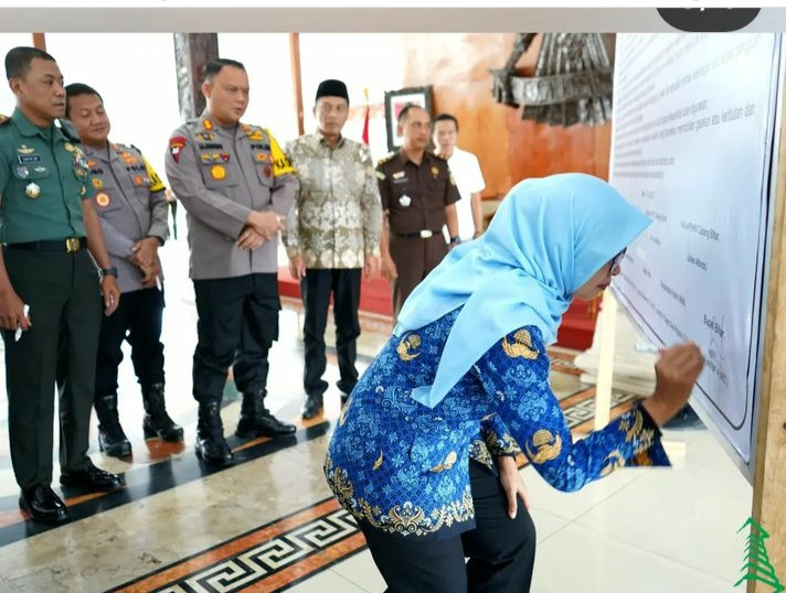 Bupati Teken Deklarasi Damai PSHT dan PSHW, Wujud Menjaga Stabilitas Keamanan di Kabupaten Blitar