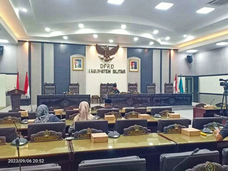 Rapat Paripurna DPRD Penyampaian Jawaban Bupati Blitar Ditunda Karena Tidak Kuorum