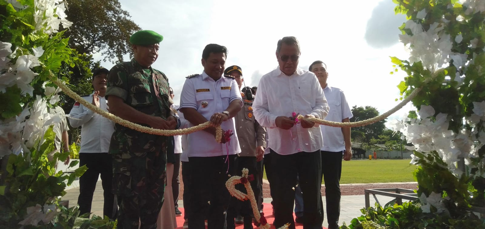 Danramil 07/PDA Hadiri Pembukaan Alun - Alun Kecamatan Pondok Aren
