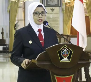 Lantik 43 ASN Jabatan Administrator dan Jabatan Pengawas Ini Pesan Istimewa  Mak Rini Bupati Blitar