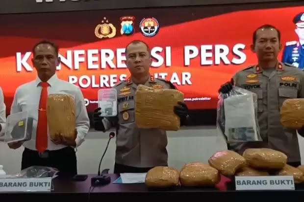 Coreng Institusi, Kasat Narkoba Polres Blitar Iptu Suk Jalani Tes Urine Positif  Narkoba 