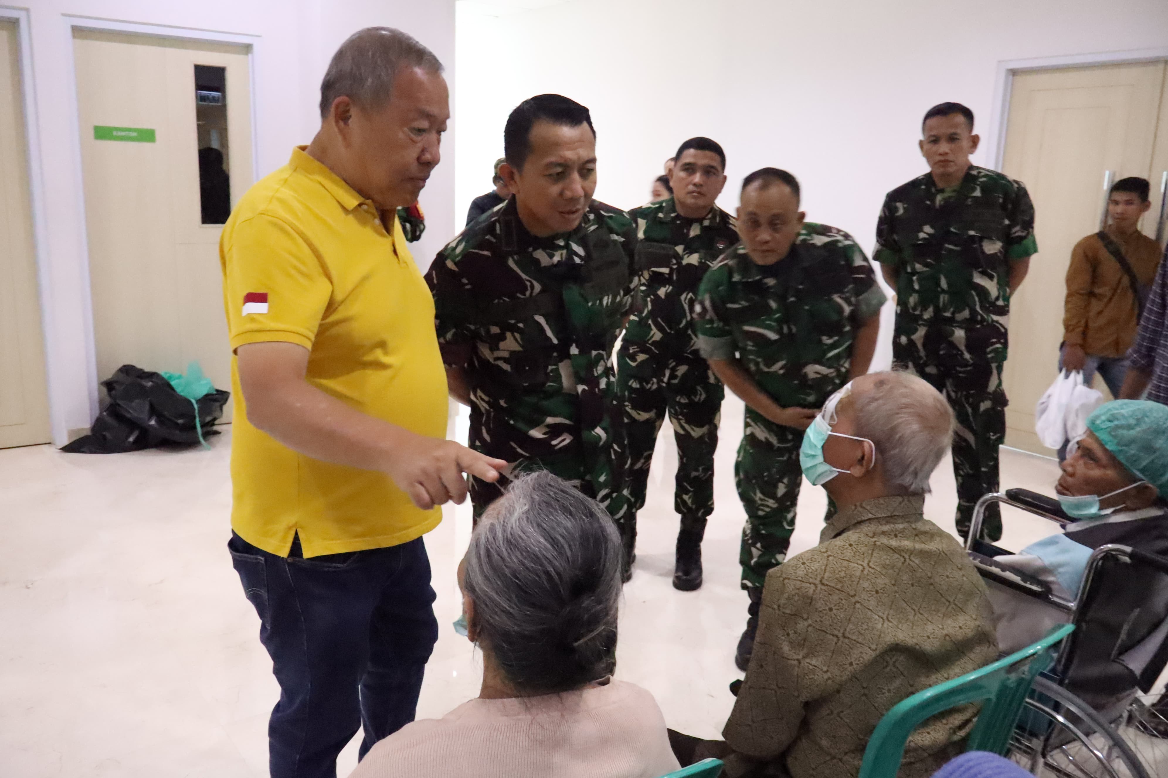  Jelang HUT TNI ke-80, Kodim 0506/Tgr Antar 124 Warga Oprasi Katarak