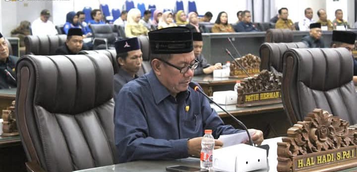 Surat Edaran Sholat Fardu Diapresiasi DPRD, Langkah Baik Di Awal Pemerintahan Baru