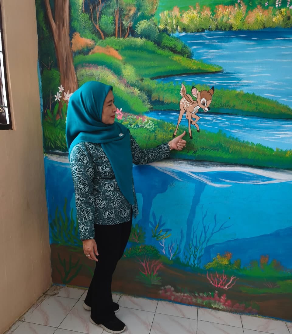 Perkuat Mutu PAUD, HJ Maya SavitriShalahuddin Kunjungi TK Negeri Pembina Lahei