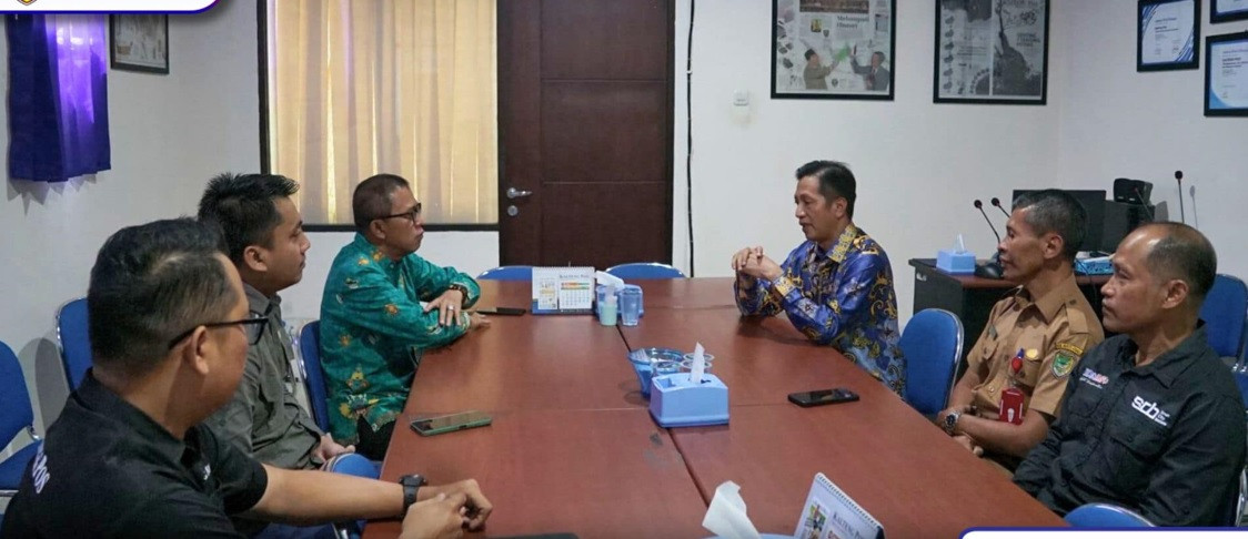 Pj Bupati Barito Utara Paparkan 10 Indikator Prioritas Capaian Kinerja Barito Utara  Pada Kegiatan Podcast Yang Diselenggarakan Oleh Kalteng Post