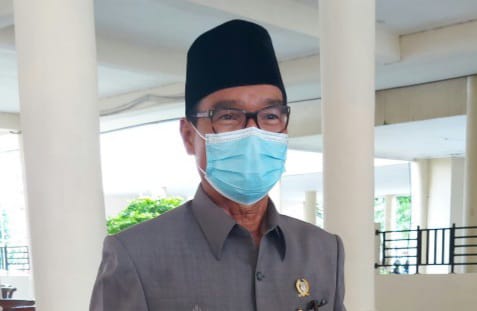 Ketua-DPRD-Barsel.jpg